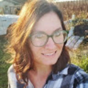 Meet your Posher, Caitlin